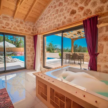 Inci - 2 Bedroom In Kalkan *
